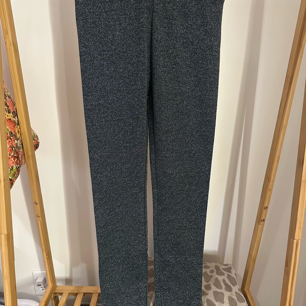 Lou & Grey Gray Leggings